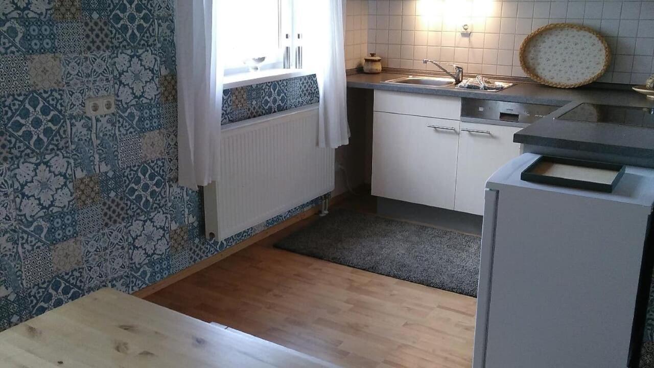 Ferienwohnung Steinwald Auslaeufer Mit Blick Auf Koesseine Waldershof Esterno foto