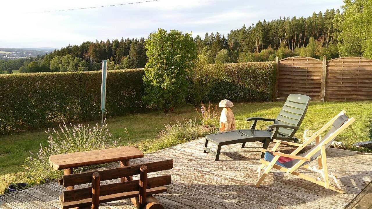 Ferienwohnung Steinwald Auslaeufer Mit Blick Auf Koesseine Waldershof Esterno foto